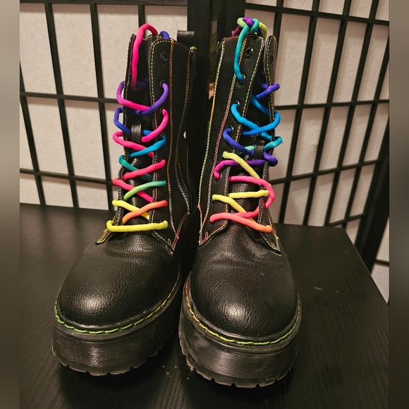 Vintage Unionbay Black Leather Boots with Rainbow‎ Stiching & Laces - Picture 3 of 5